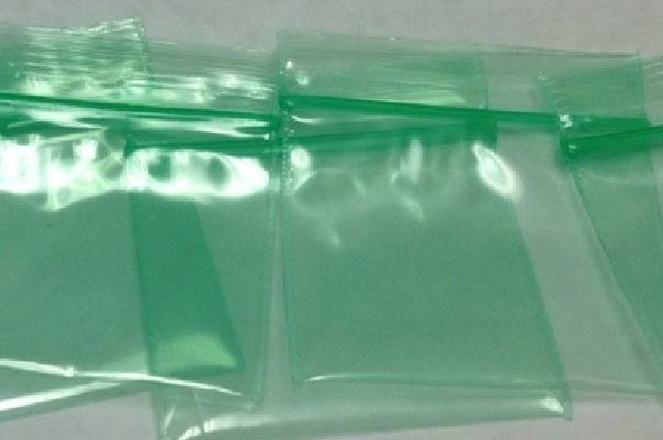 100 1.25"x1.25" small reclosable ziplock bags 2mil