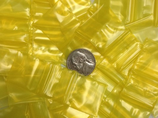 1 x 1, 2 Mil Yellow Tint Reclosable Bags